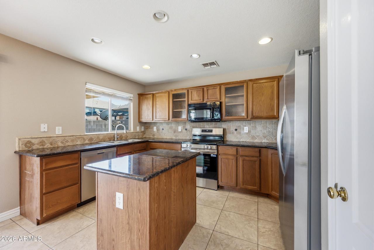 779 E Bradstock Way, San Tan Valley, AZ 85140