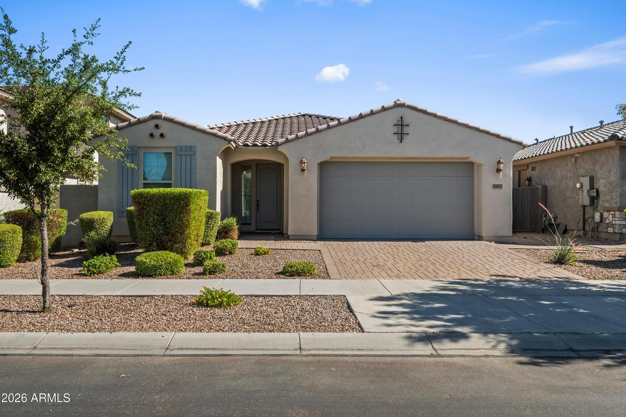 9812 E Radioactive Dr., Mesa, AZ 85212