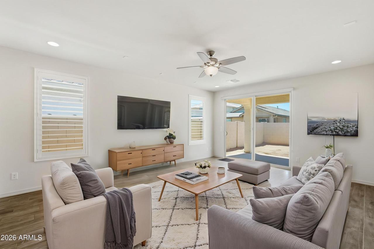 9025 W San Miguel Ave., Glendale, AZ 85305
