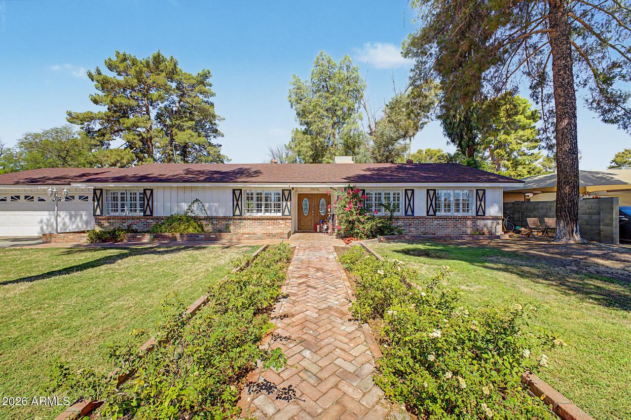 1518 N 24th St., Mesa, AZ 85213