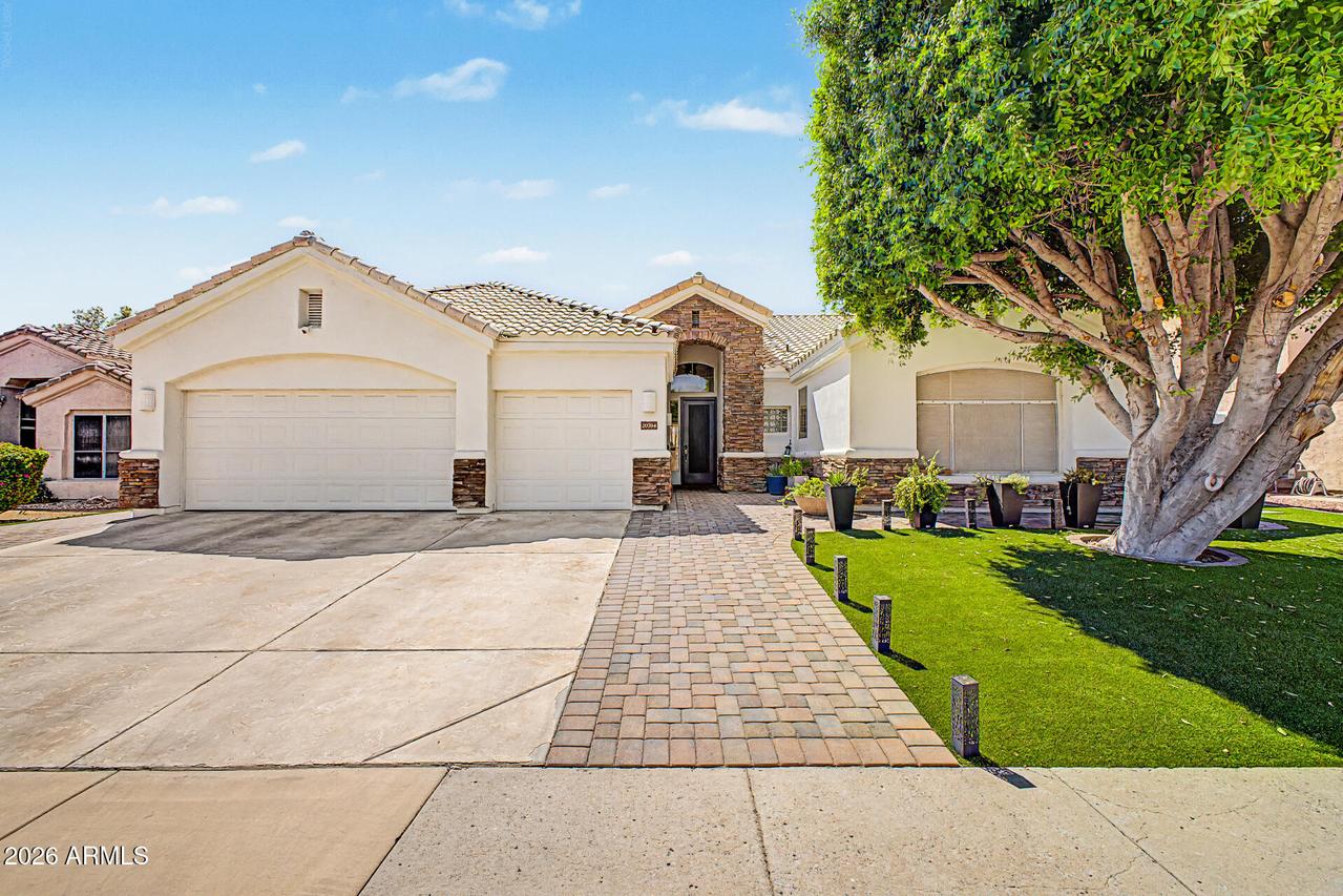 20784 N 62nd Dr., Glendale, AZ 85308