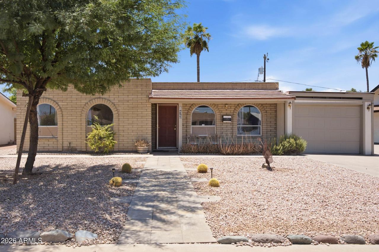 813 W Romo Jones St., Tempe, AZ 85281