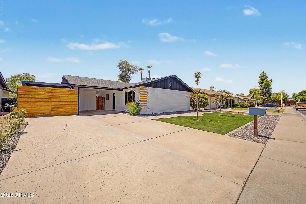 2023 E Cornell Dr., Tempe, AZ 85283