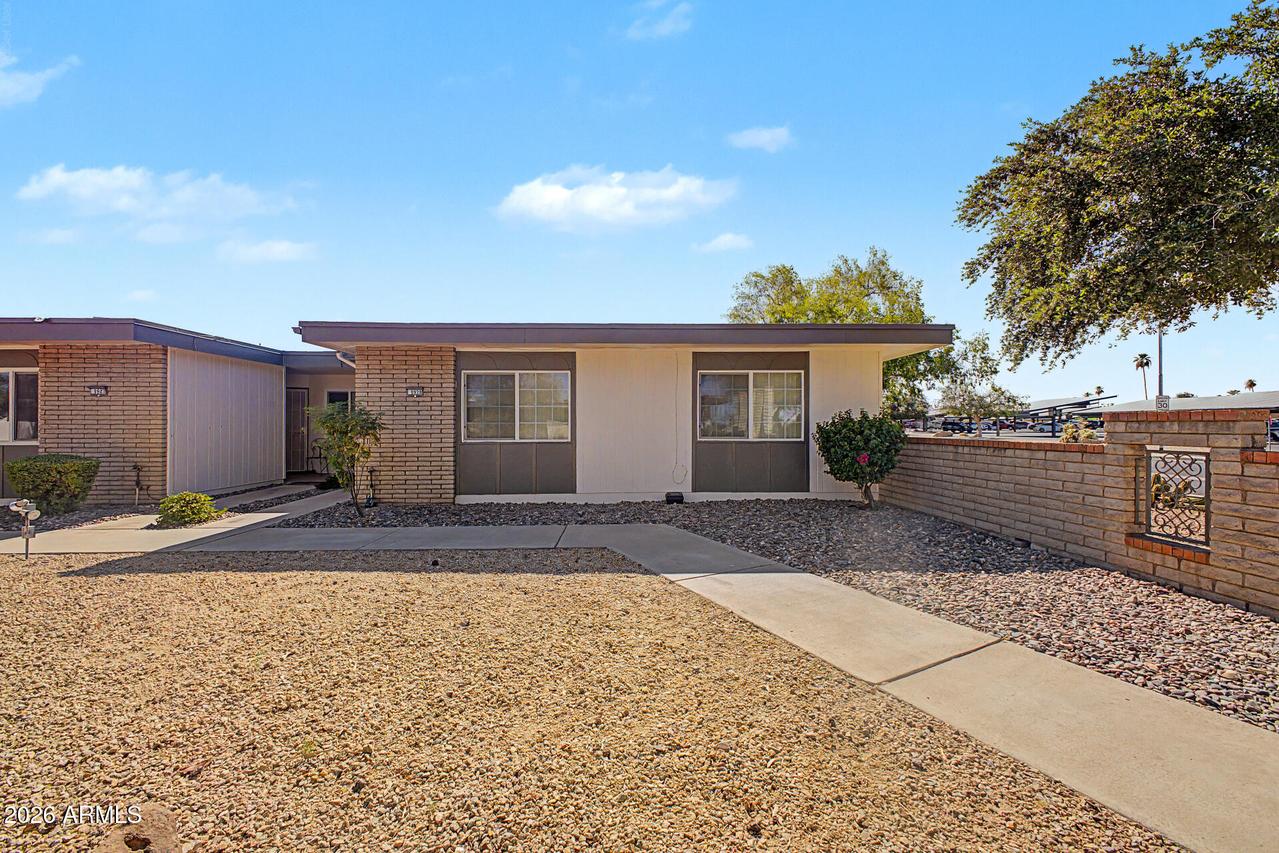 9929 W Hutton Dr., Sun City, AZ 85351