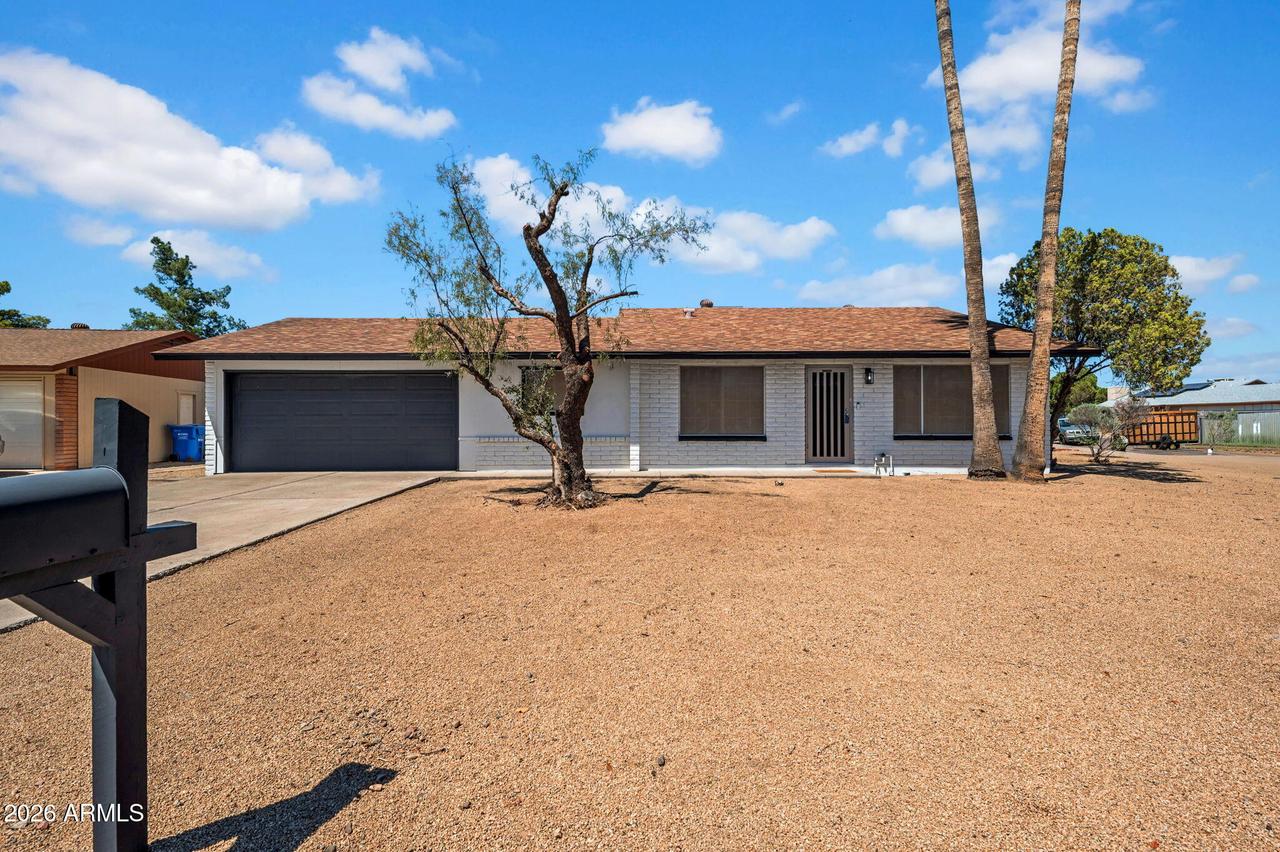 1742 W Menadota Dr., Phoenix, AZ 85027
