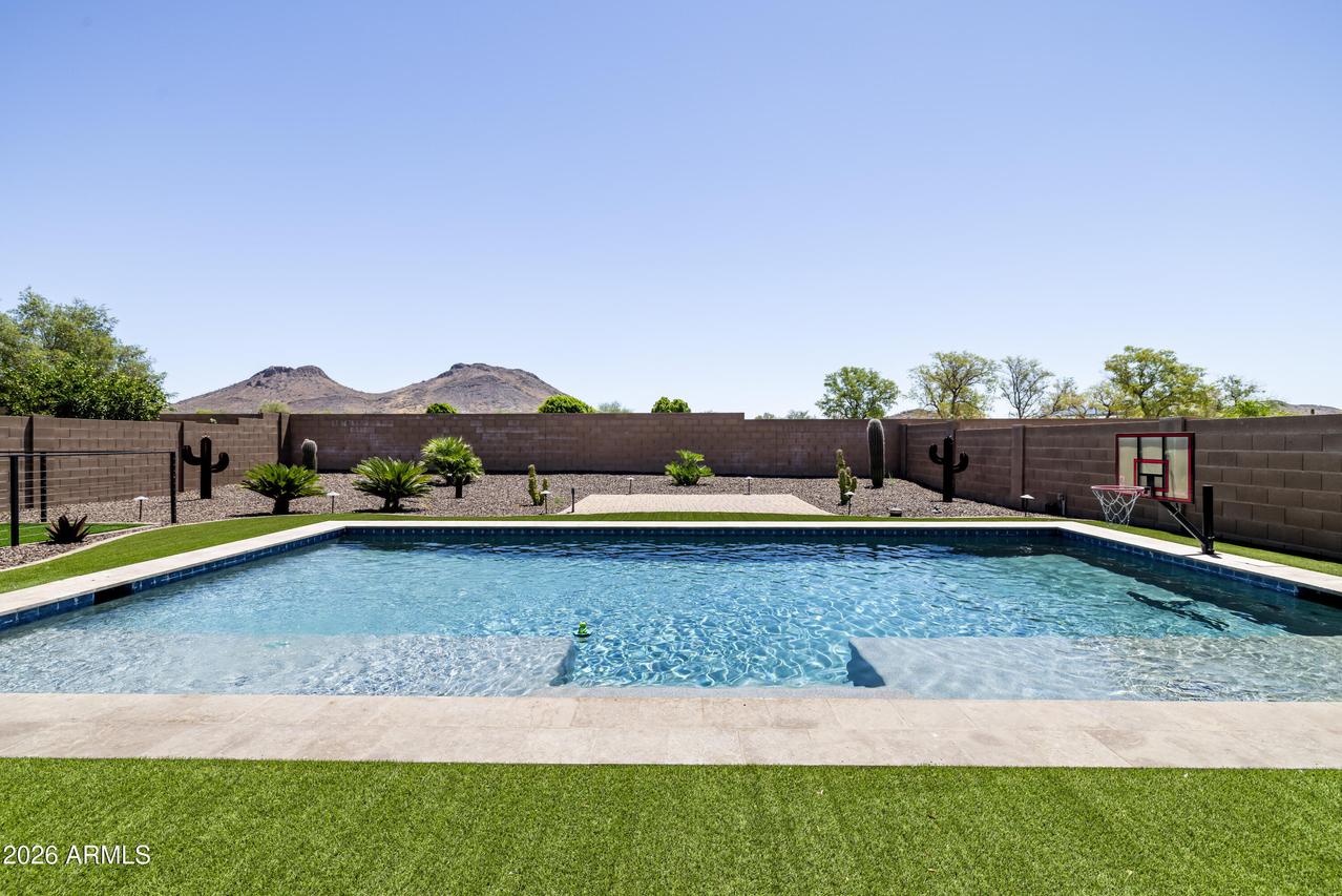 25273 N 69th Ave., Peoria, AZ 85383