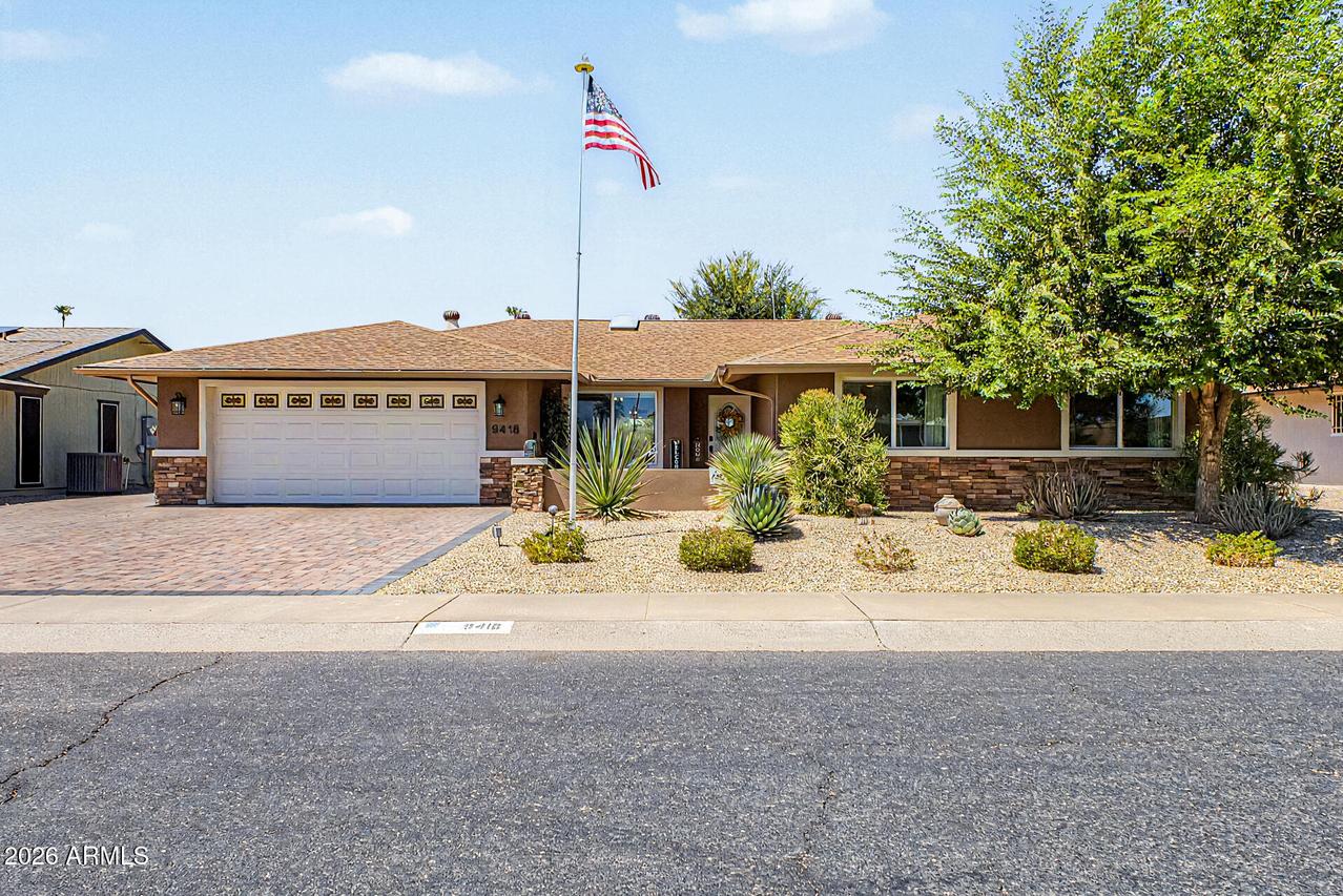 9418 W Indian Hills Dr., Sun City, AZ 85351
