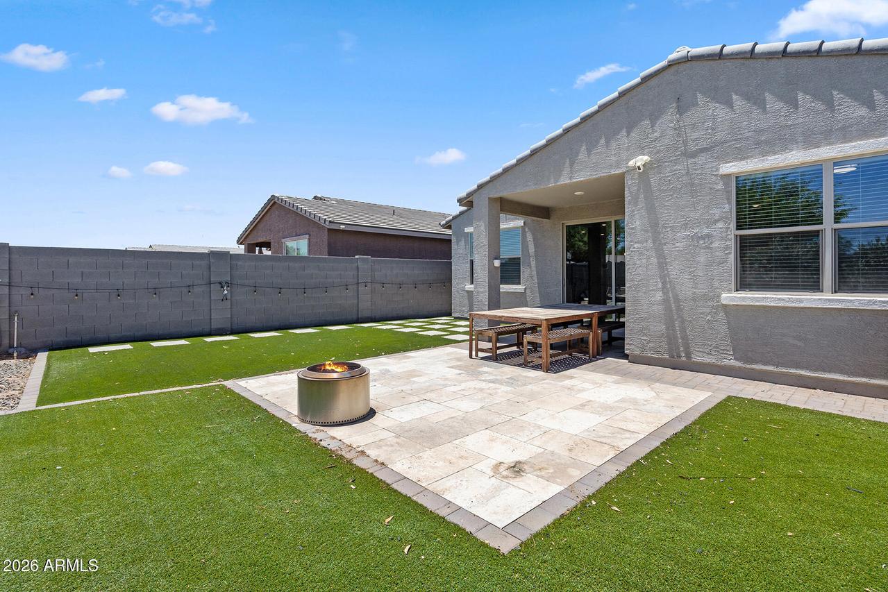 4121 S 67th Dr., Phoenix, AZ 85043