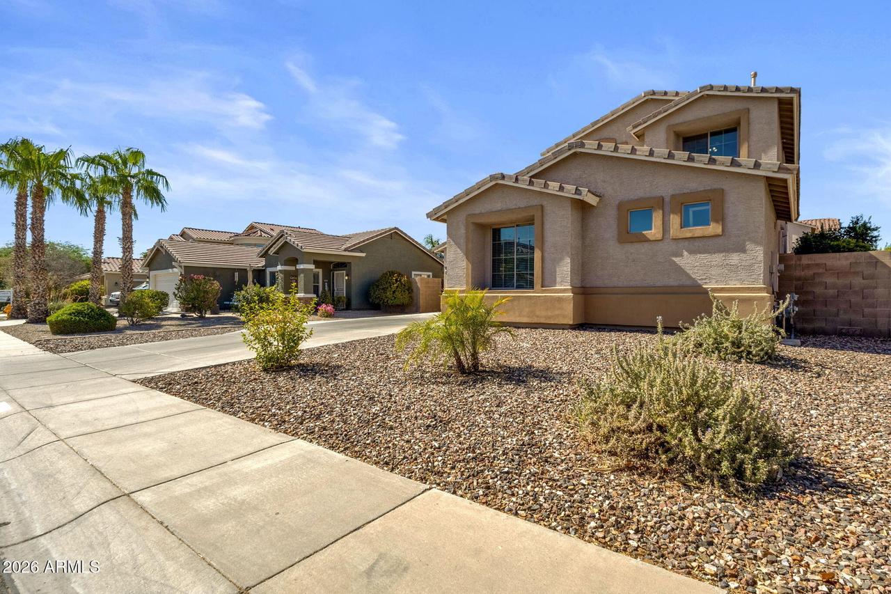 3323 W White Canyon Rd., San Tan Valley, AZ 85144