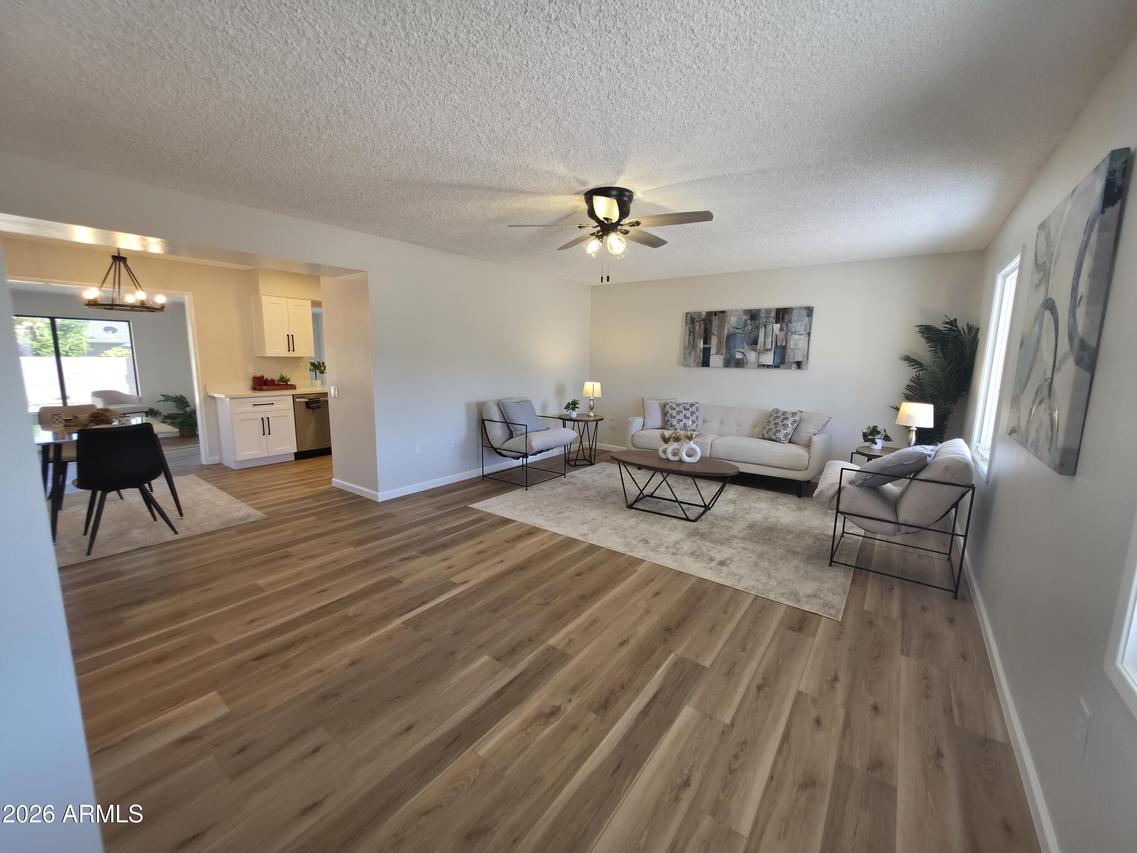 10821 W Amber Tr., Sun City, AZ 85351