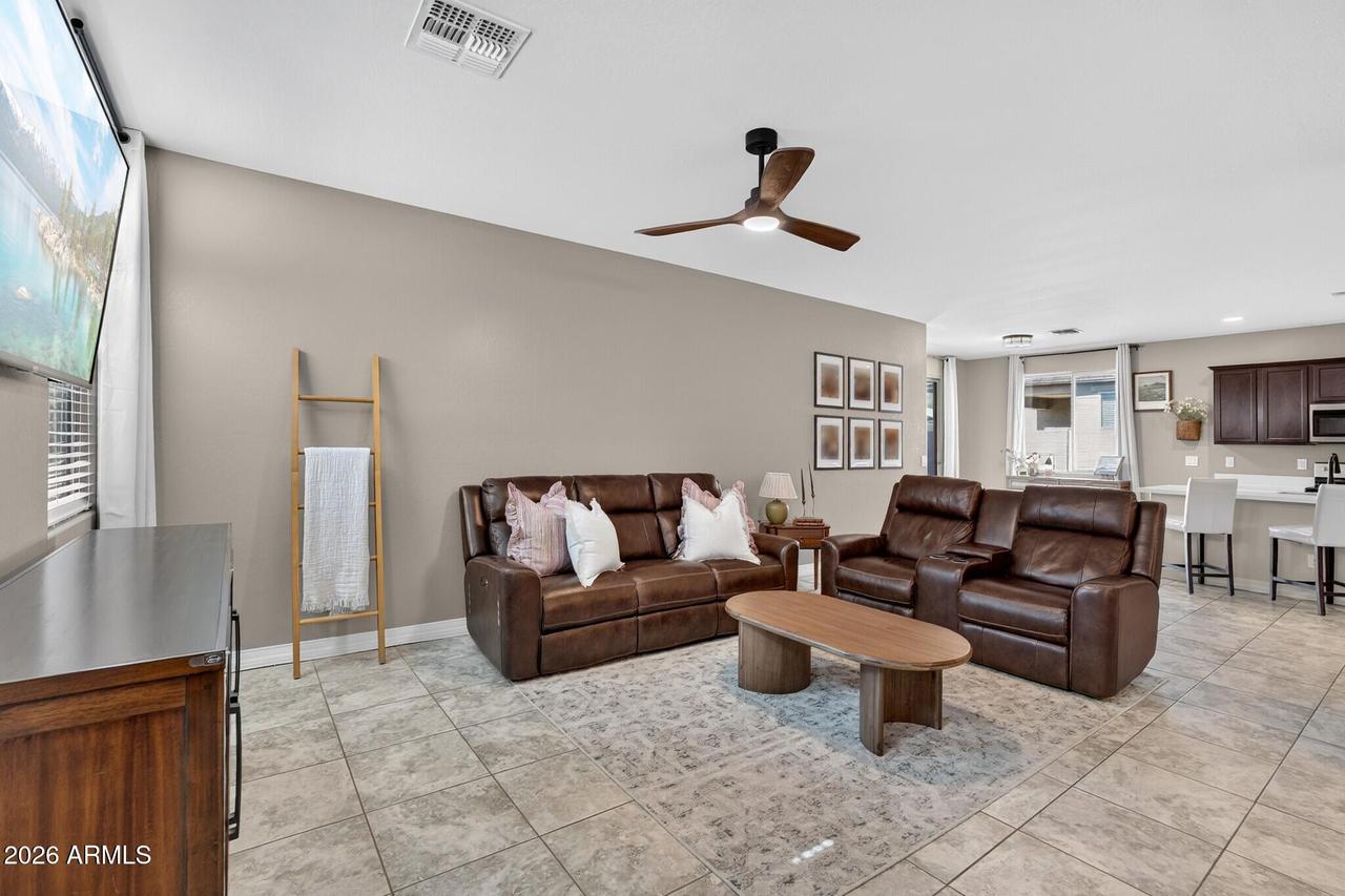 18349 W Via Del Sol, Surprise, AZ 85387