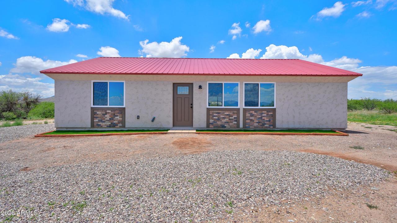 7923 E Bloomfield Rd., Hereford, AZ 85615