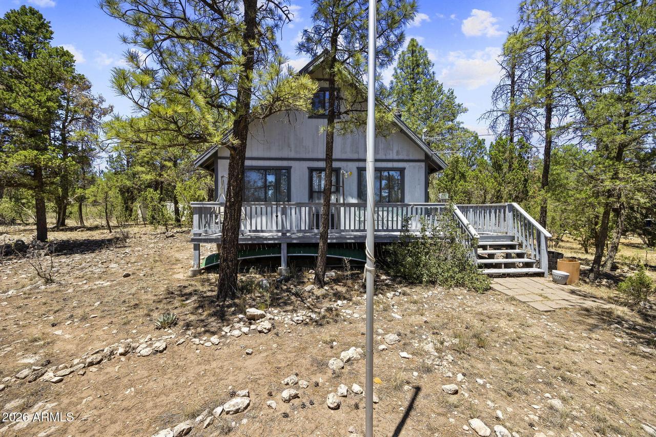 2142 Rimview Tr., Overgaard, AZ 85933