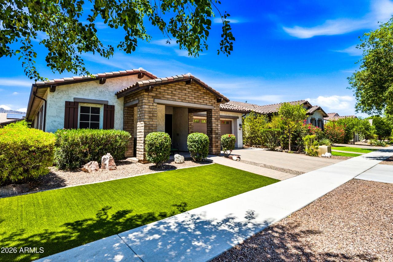 4682 N 206th Dr., Buckeye, AZ 85396