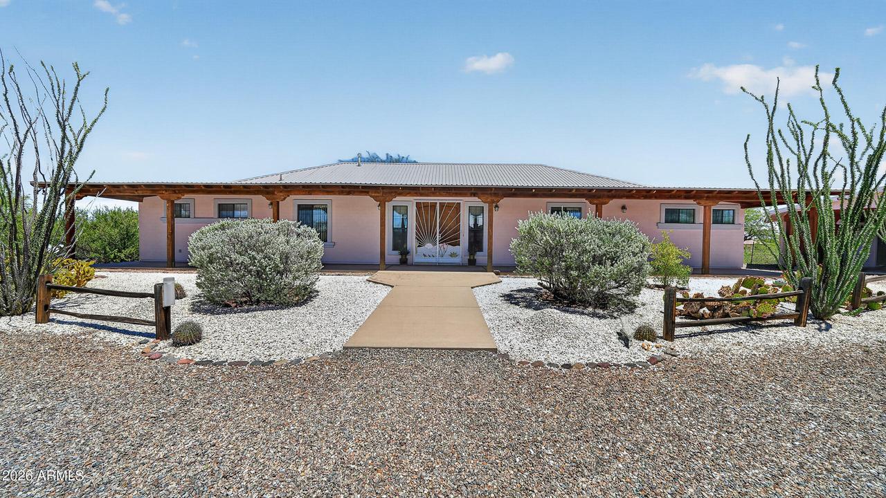 619 W Via Javelina, Benson, AZ 85602