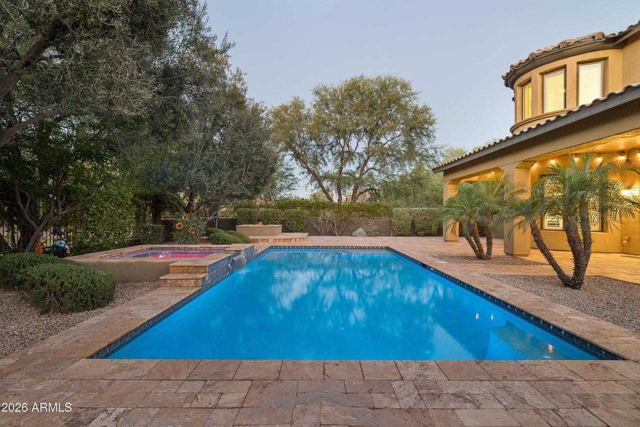 3722 E Zachary Dr., Phoenix, AZ 85050