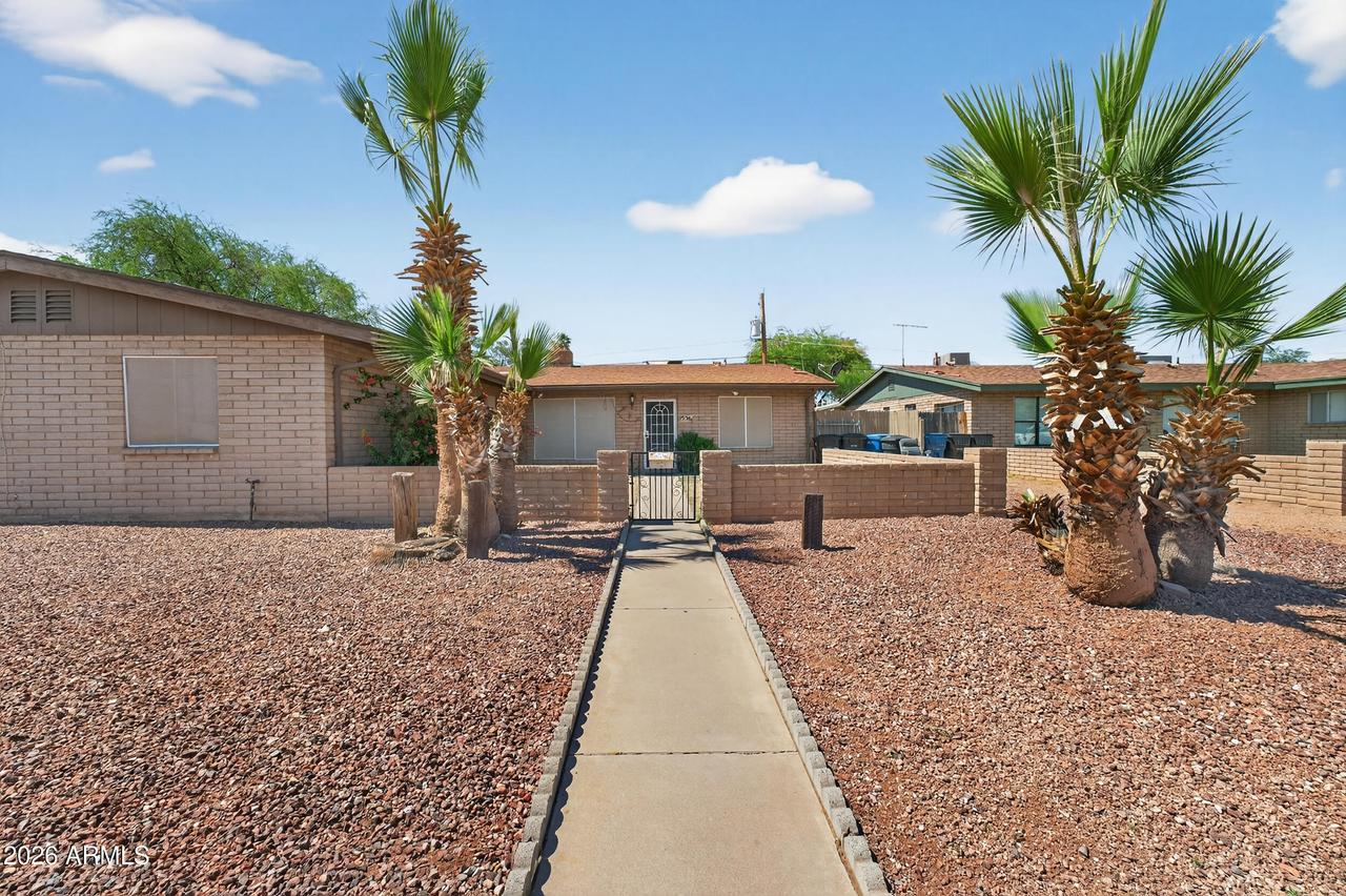 536 N Hall, Mesa, AZ 85203