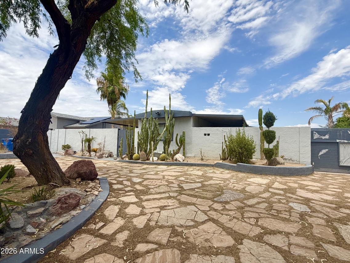 3520 W Monona Dr., Glendale, AZ 85308