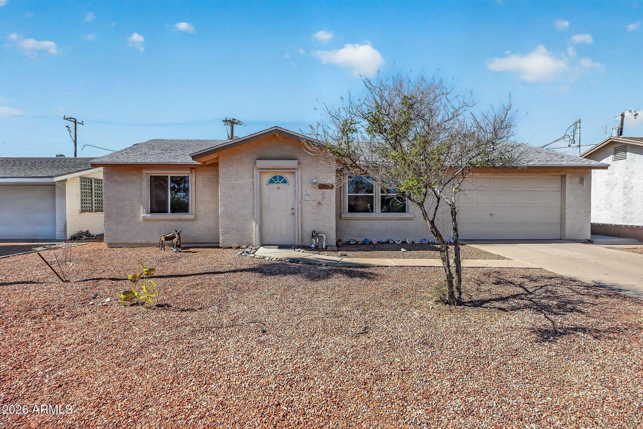 8995 W Santa Cruz Blvd., Arizona City, AZ 85123
