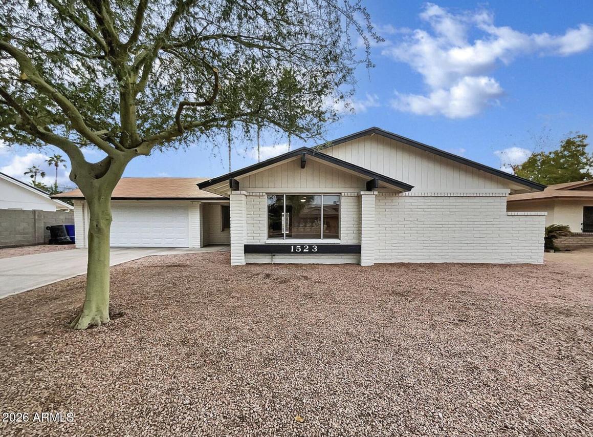 1523 W Plana Ave., Mesa, AZ 85202