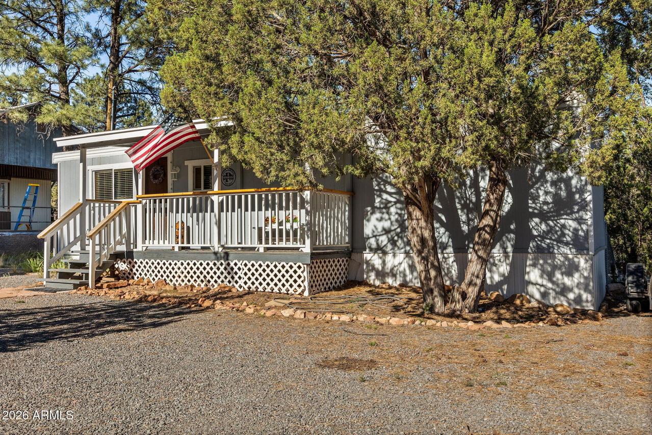 3491 Deer Track Tr., Overgaard, AZ 85933