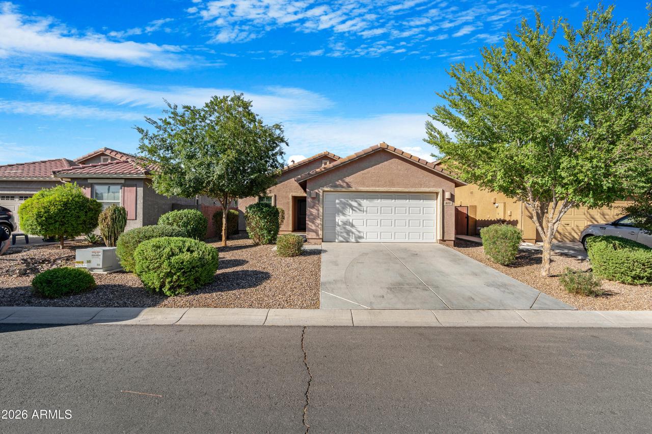 800 W Lowell Dr., San Tan Valley, AZ 85140