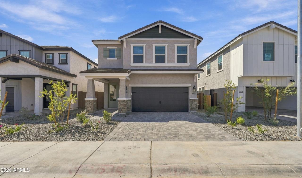 8027 W Harmont Dr., Peoria, AZ 85345