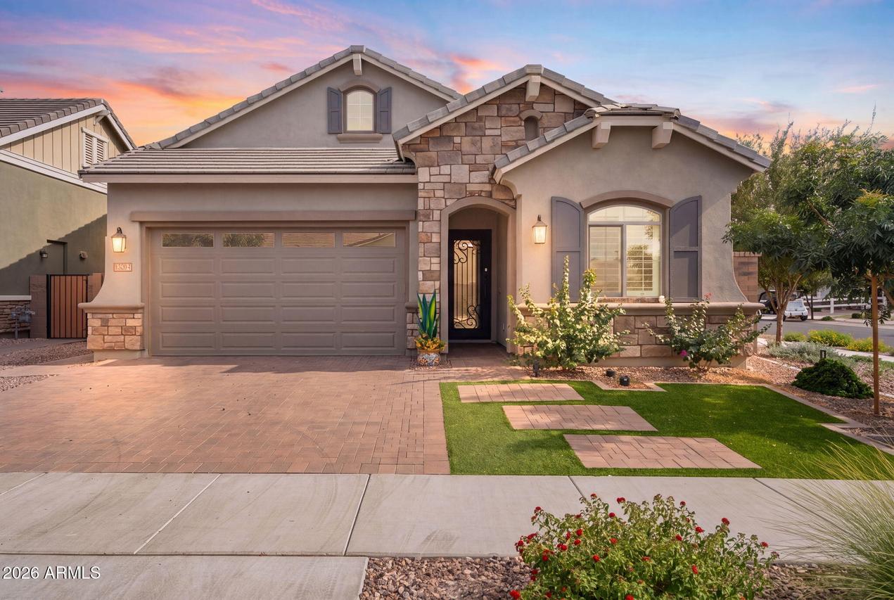 23053 E Reins Rd., Queen Creek, AZ 85142