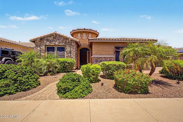 New Homes with Master Bedrooms on the 1st Floor in Surprise Farms: July 4th to July 10th
