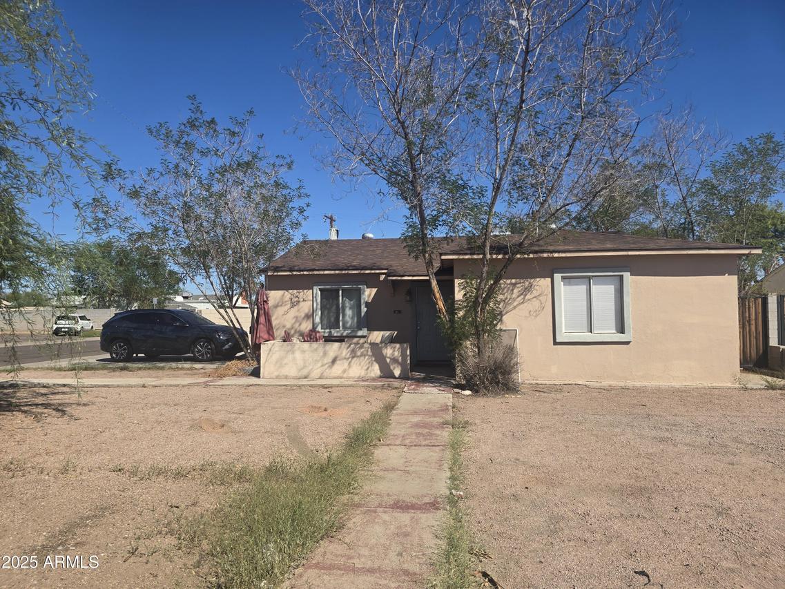 3845 N 15th Ave., Phoenix, AZ 85015