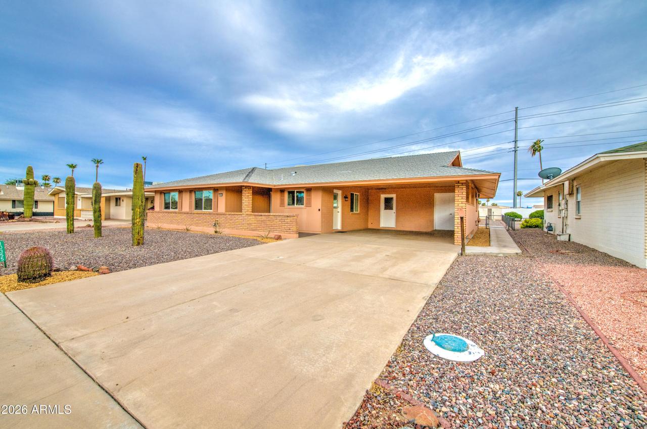 10355 W Caron Dr., Sun City, AZ 85351