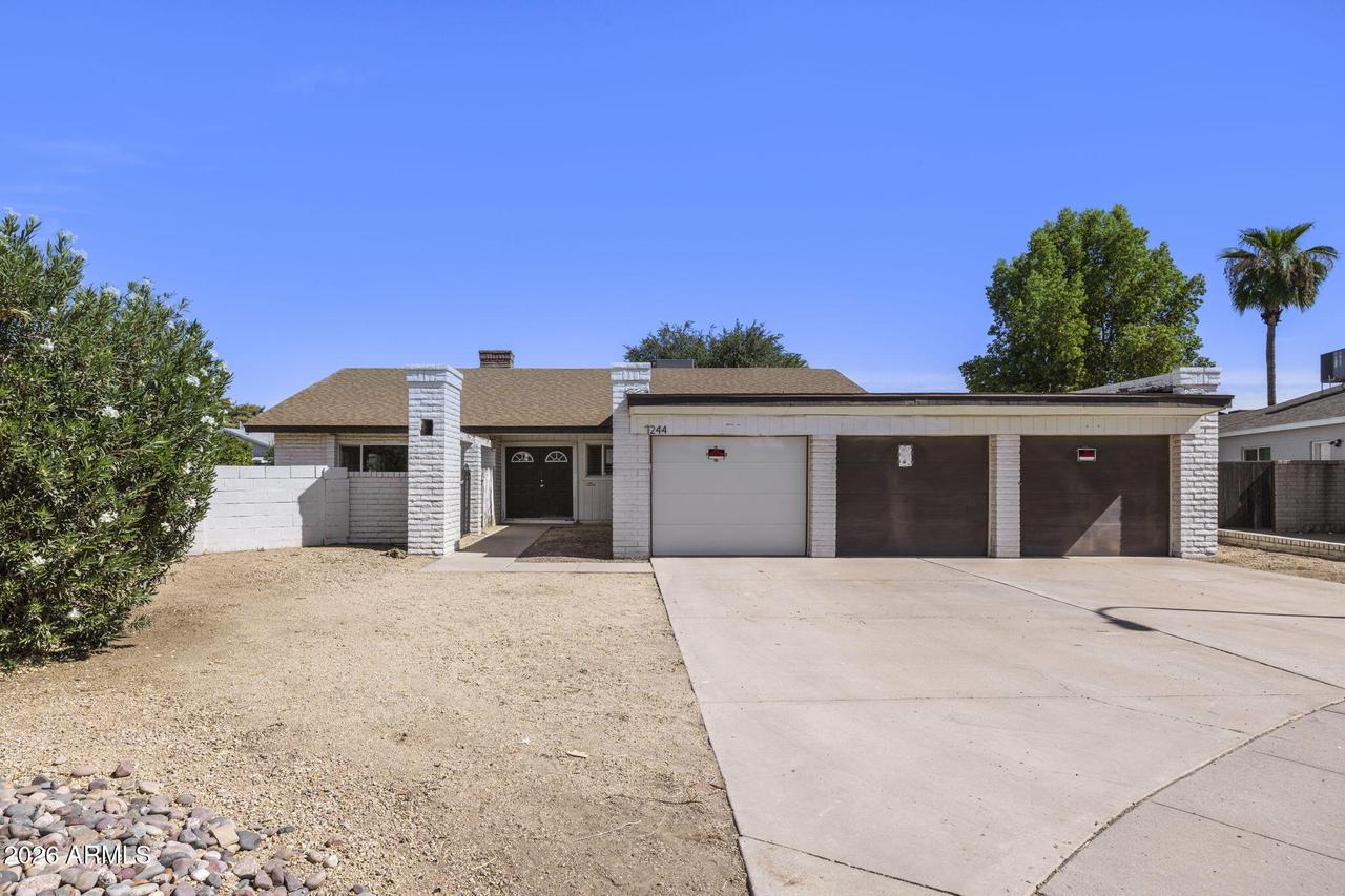 7244 N 46th Ave., Glendale, AZ 85301