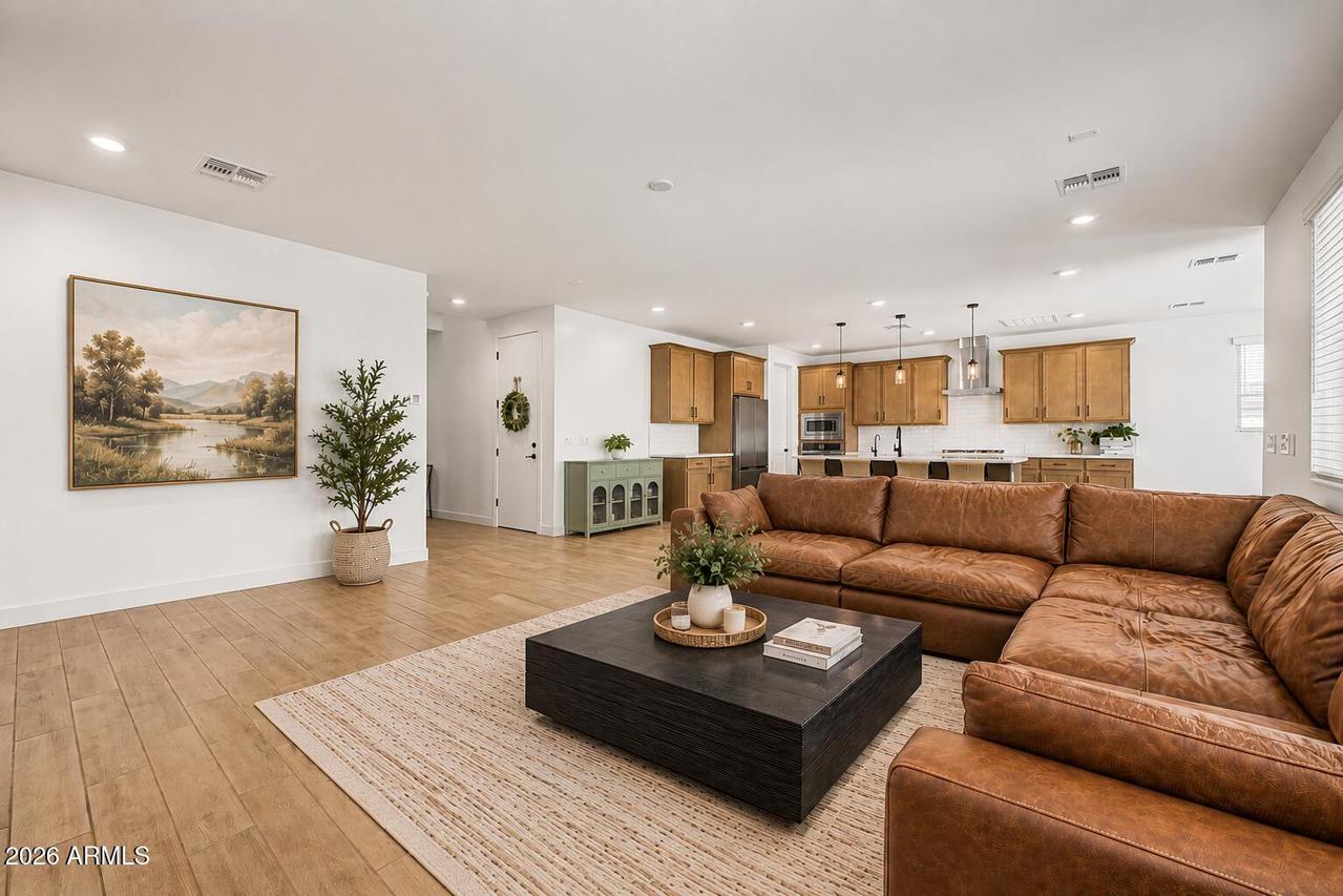 40234 N Alegre Dr., San Tan Valley, AZ 85140