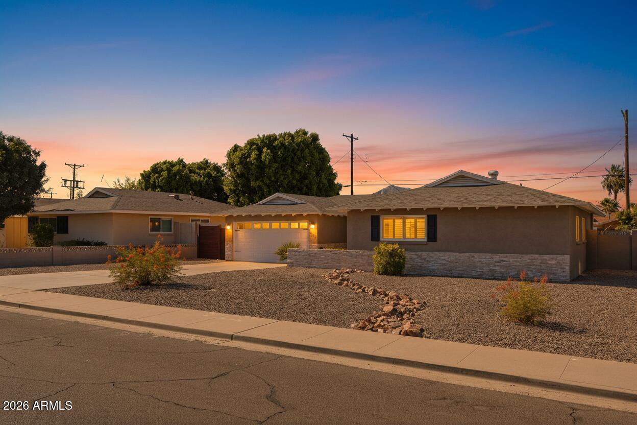 6514 E Oak St., Scottsdale, AZ 85257