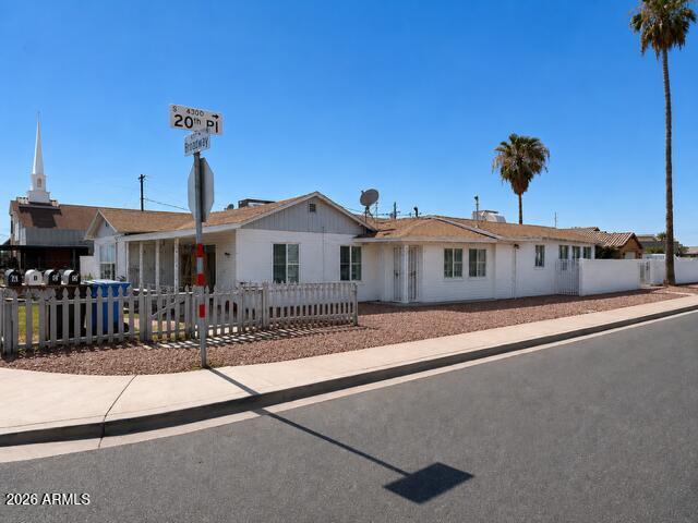 2014 E Broadway Rd., Phoenix, AZ 85040