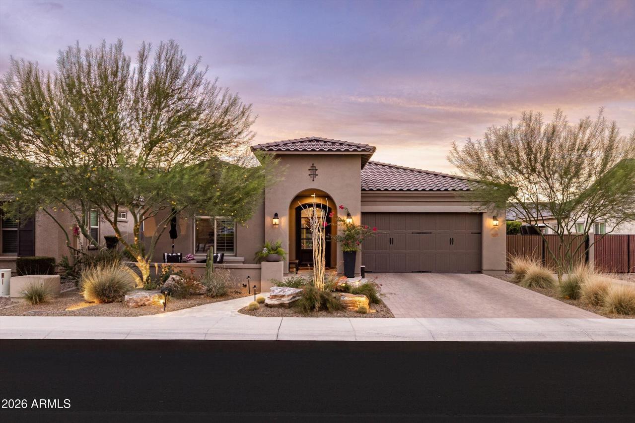 9418 W Daley Ln., Peoria, AZ 85383