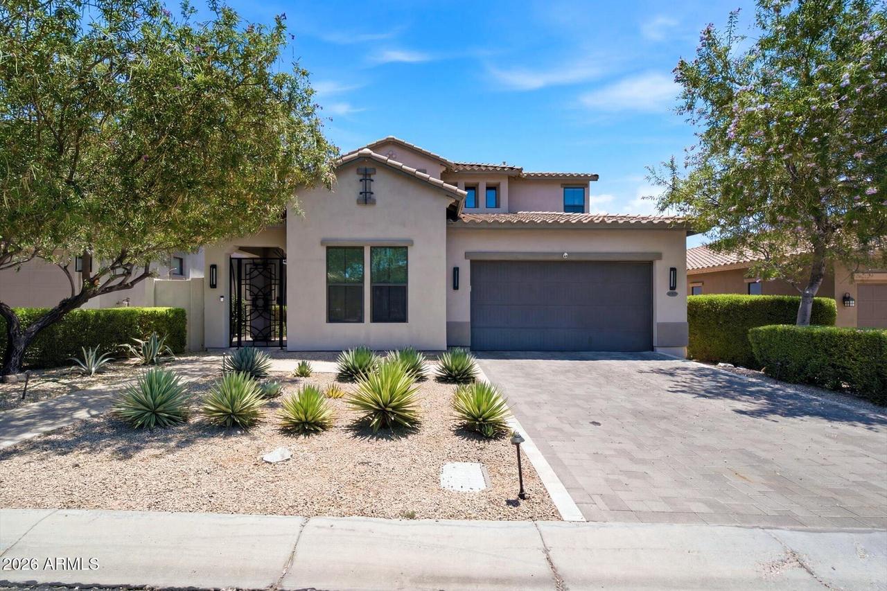 10019 E Hillside Dr., Scottsdale, AZ 85255