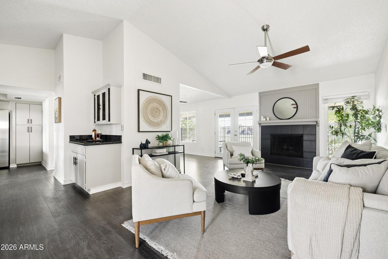 4510 W Continental Dr., Glendale, AZ 85308