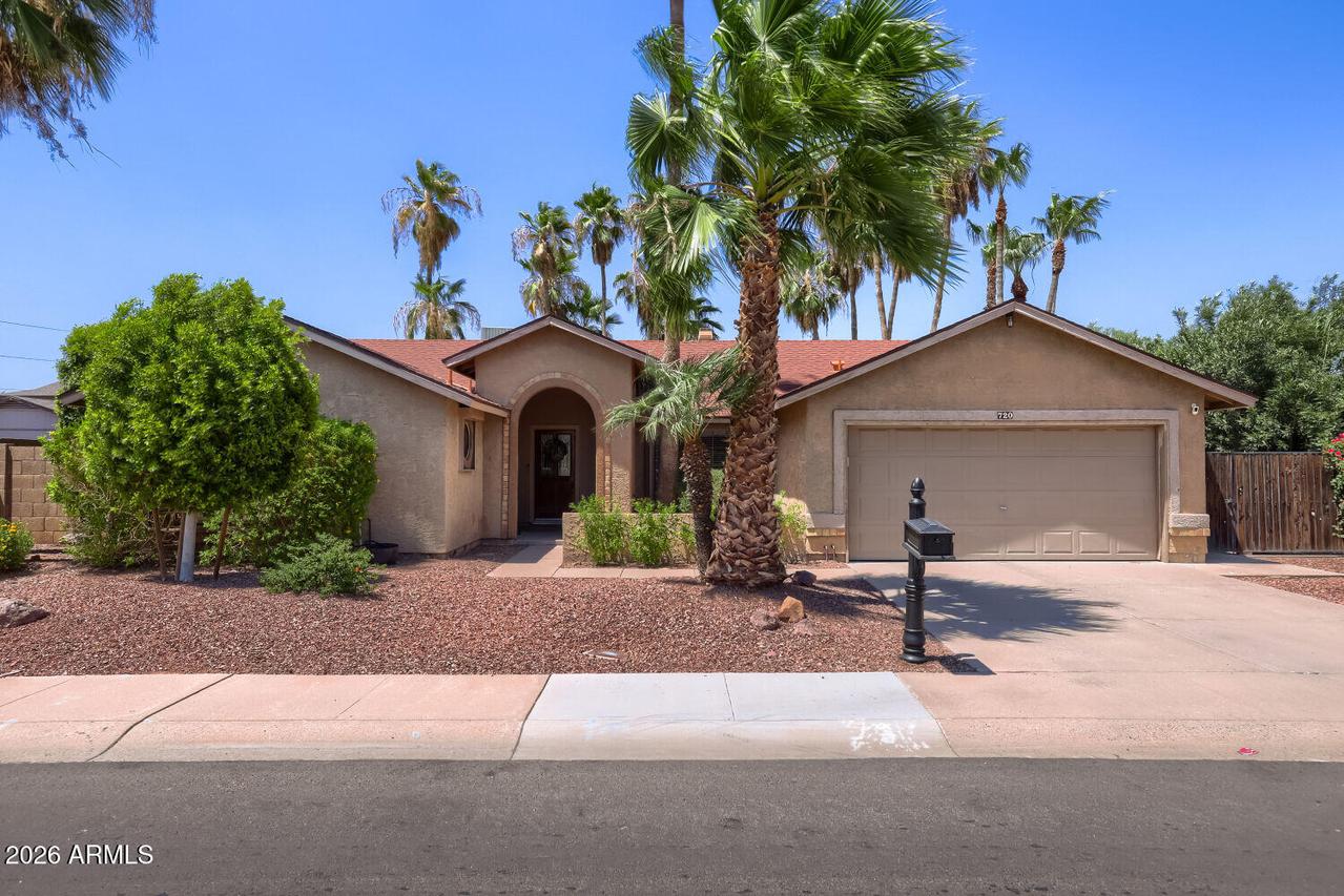 720 E Grandview Rd., Phoenix, AZ 85022