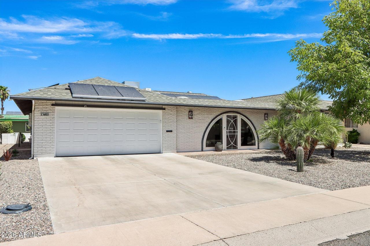 13812 N Whispering Lake Dr., Sun City, AZ 85351
