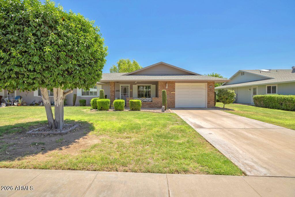 9521 W Oak Ridge Dr., Sun City, AZ 85351