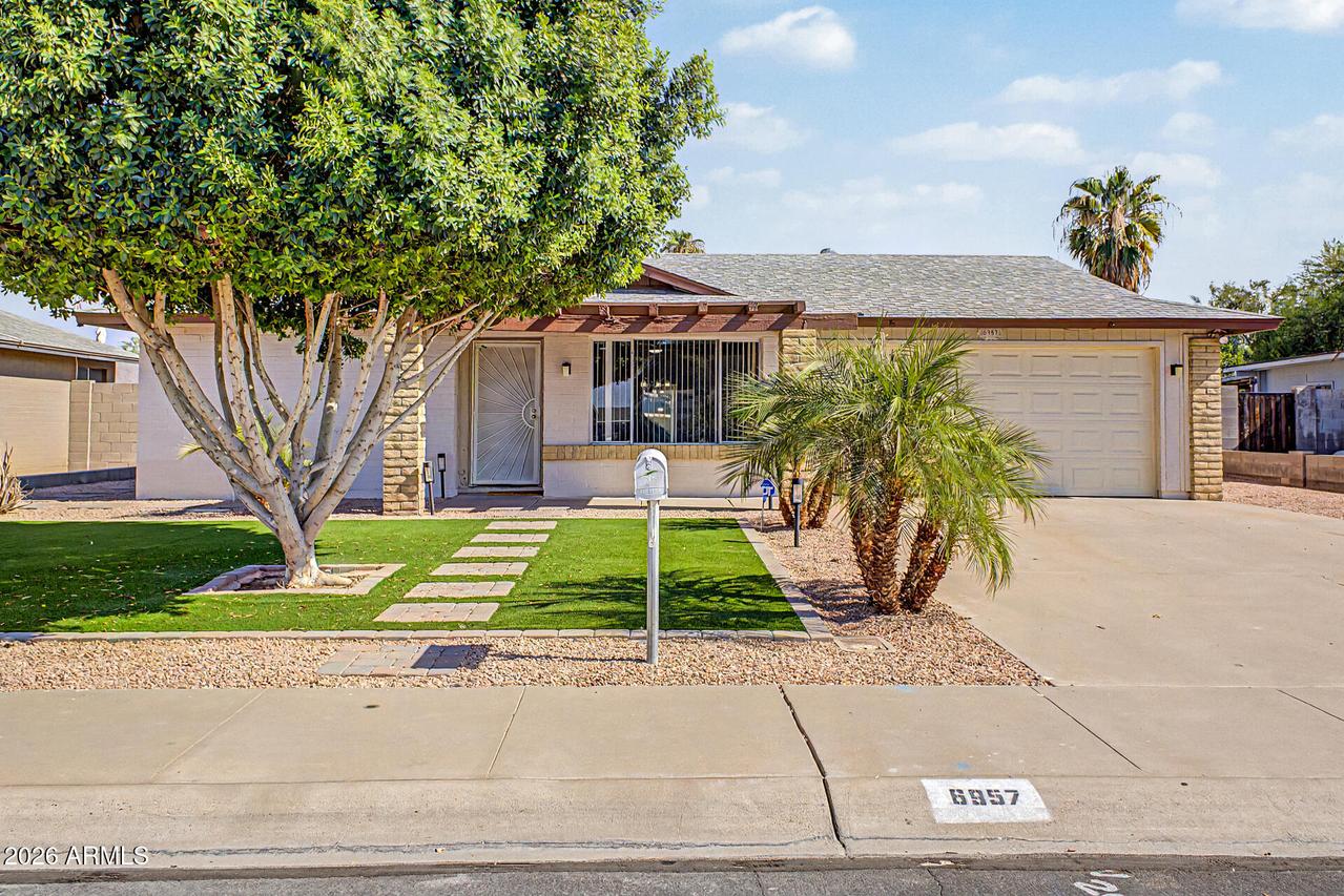 6957 W San Juan Ave., Glendale, AZ 85303