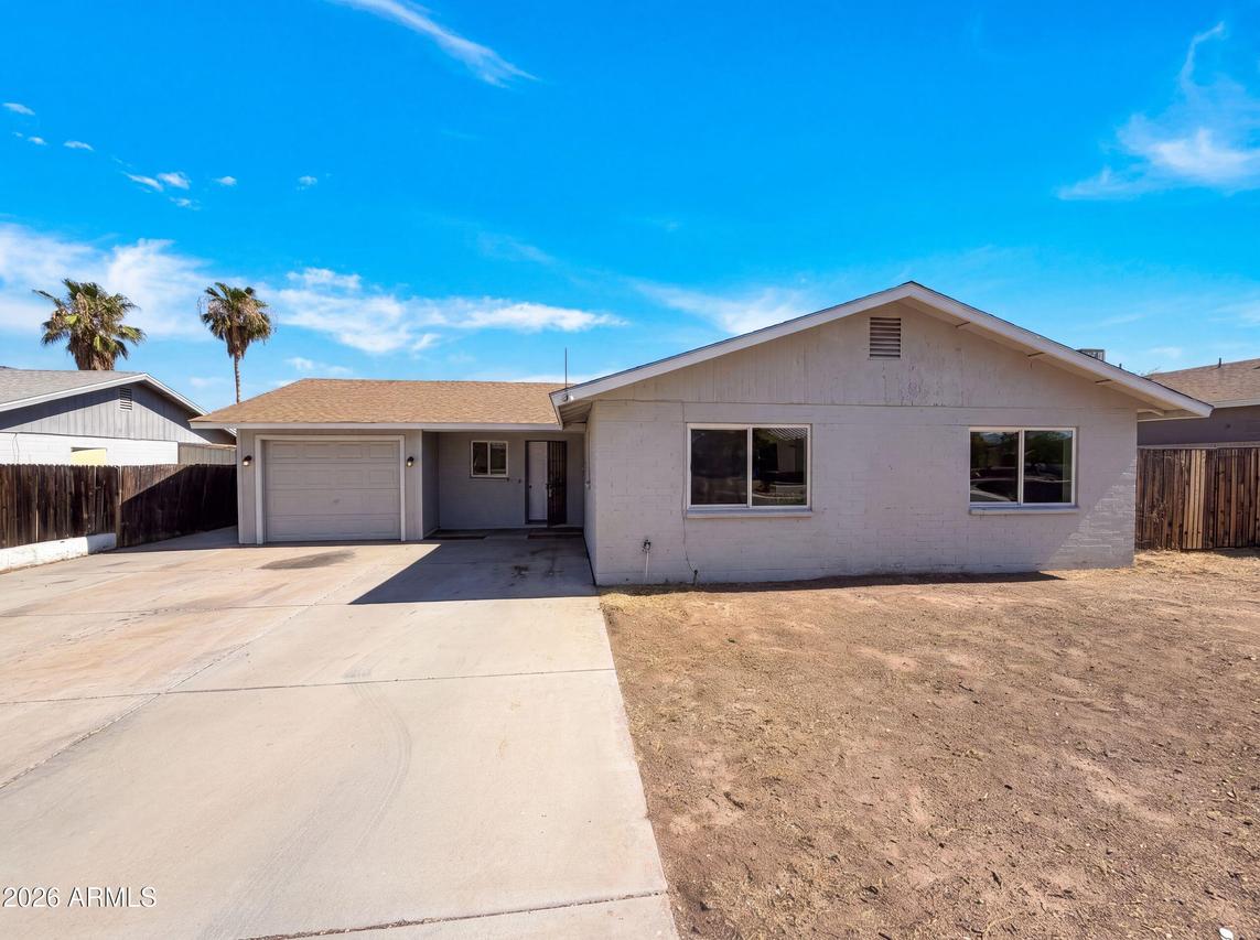 5908 W Calavar Rd., Glendale, AZ 85306
