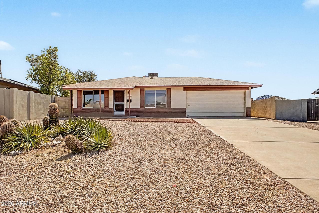 11838 N 22nd St., Phoenix, AZ 85028