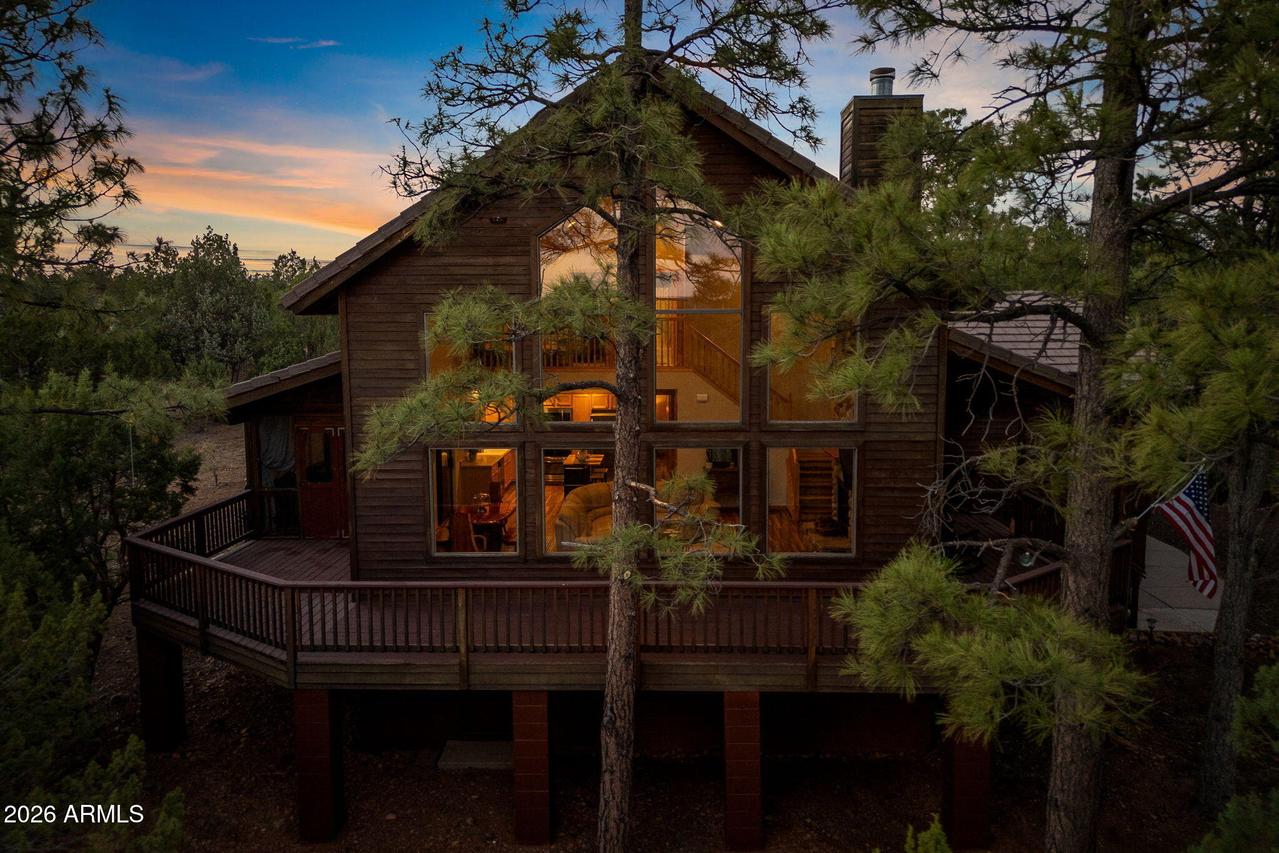 2774 Air Park Dr., Overgaard, AZ 85933