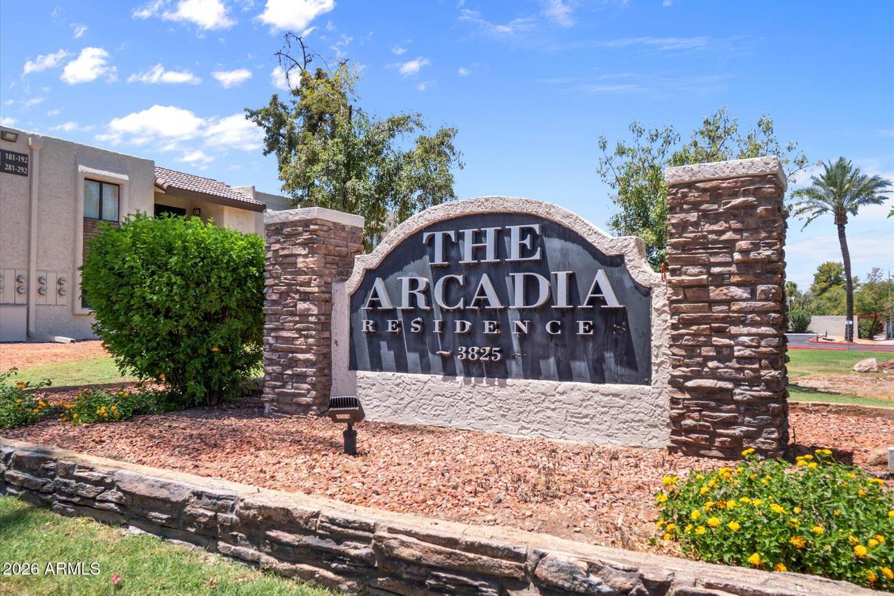 3825 E Camelback Rd. #214, Phoenix, AZ 85018