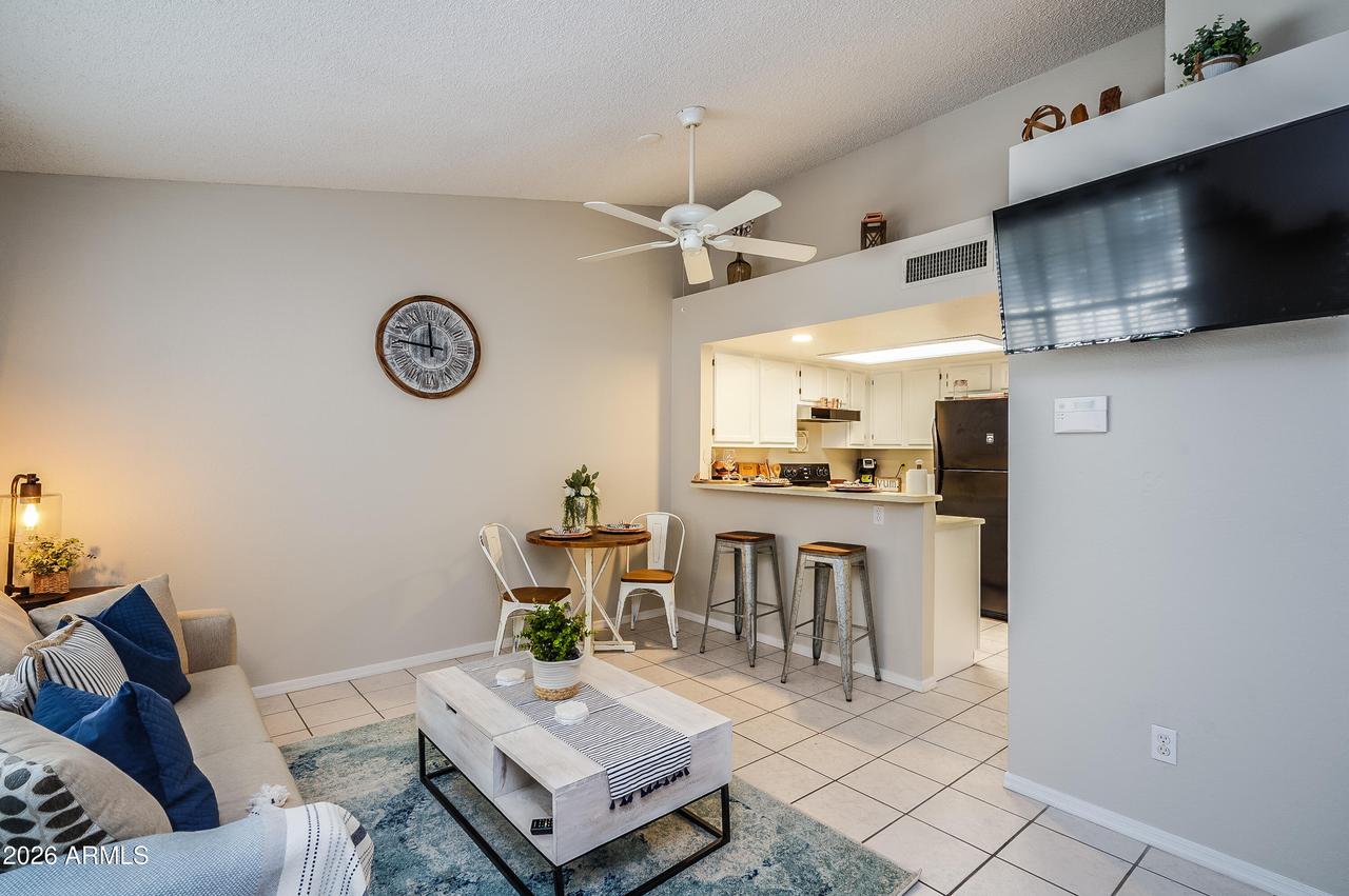 6606 W Kingston Ln., Glendale, AZ 85306