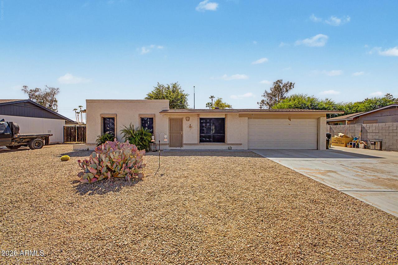 18216 N 18th Dr., Phoenix, AZ 85023