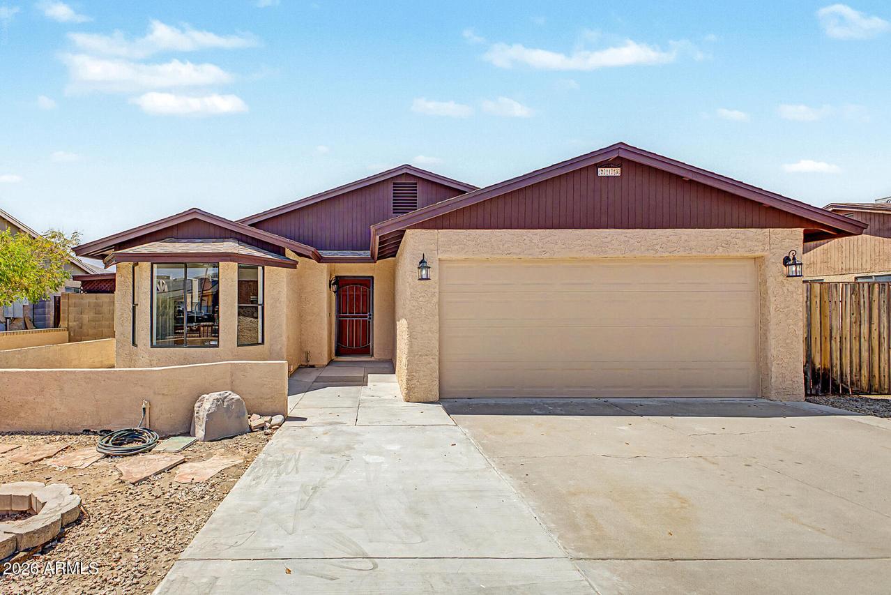 213 E Camino Estrella Rd., Avondale, AZ 85323