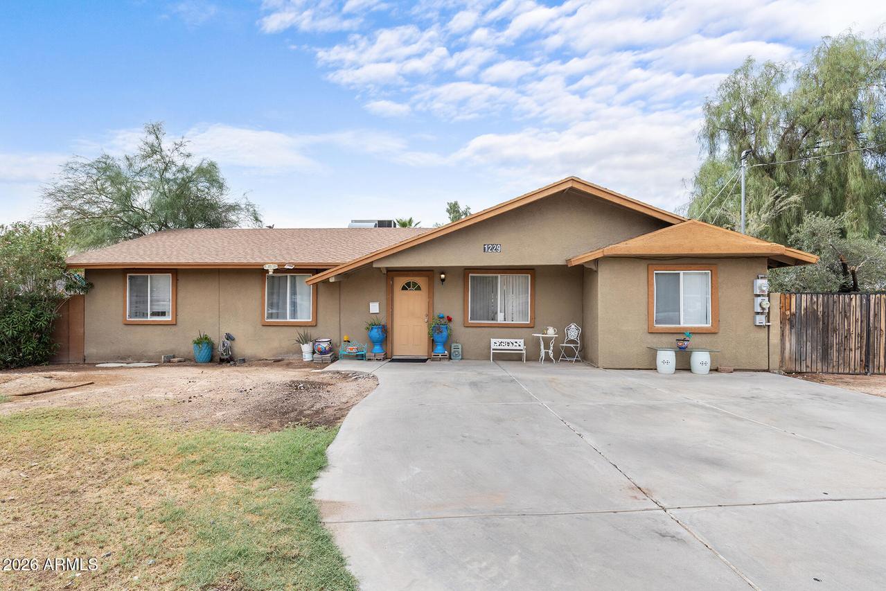 1229 E Devonshire Ave., Phoenix, AZ 85014